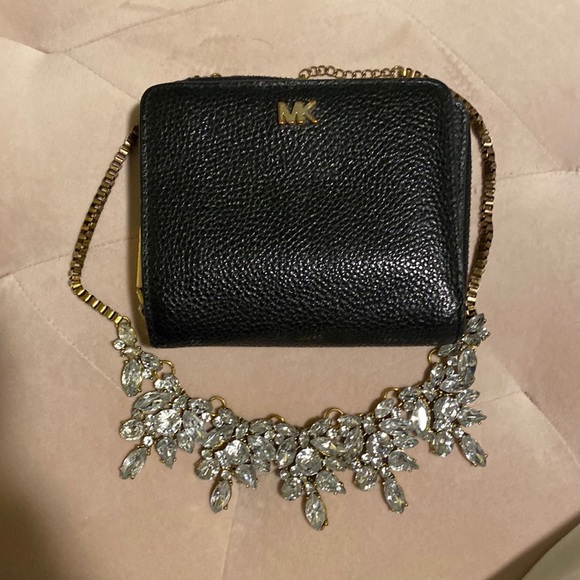 Michael Kors wallet - Picture 2 of 8